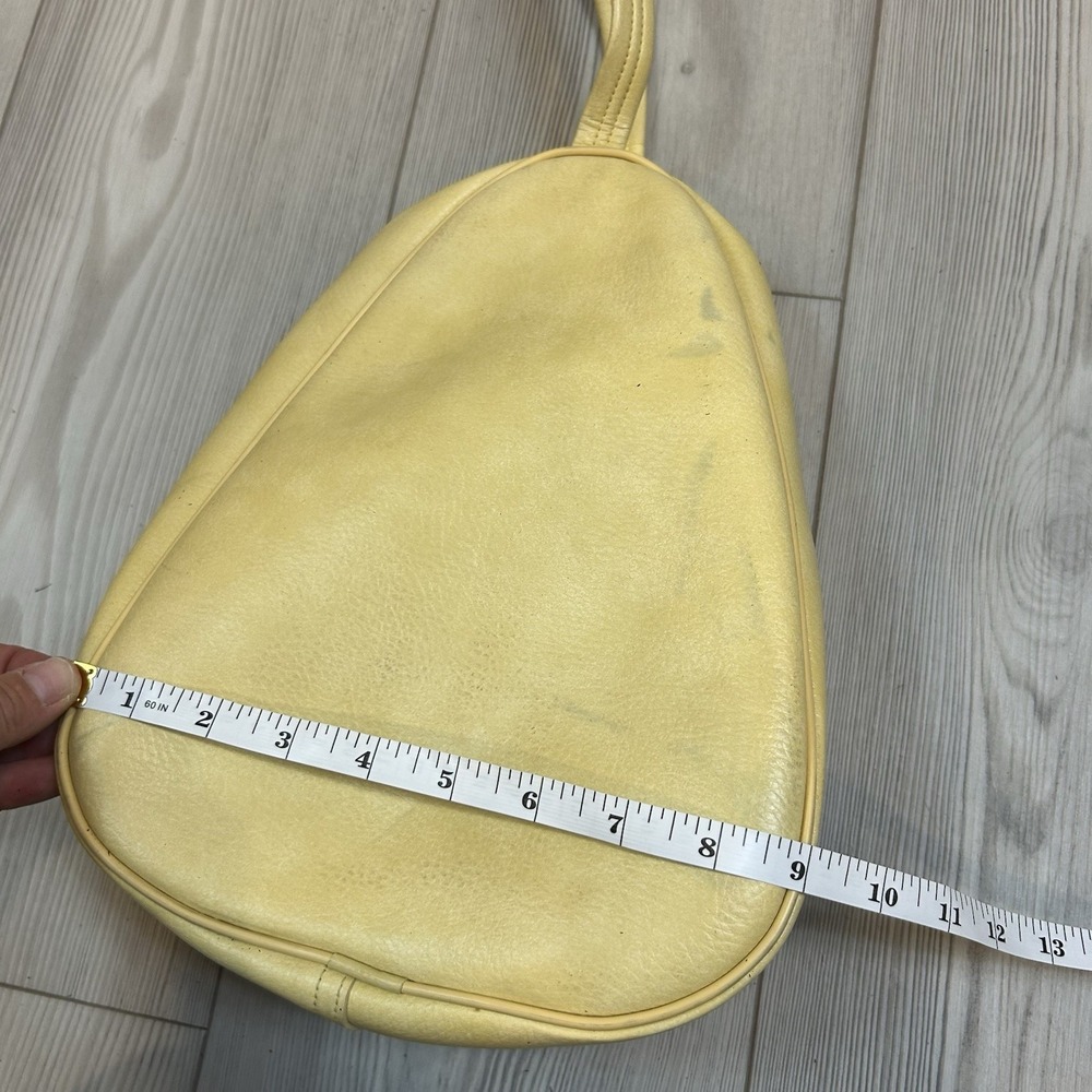 Vintage Vinyl Zipper Overnight Travel Suitcase Bag Butter Yellow Handle - Picture 6 of 8